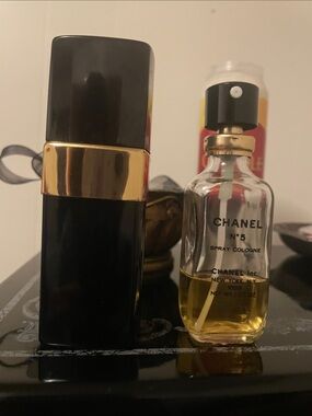 CHANEL No.5 Mini Spray Cologne - Black & Gold, vintage